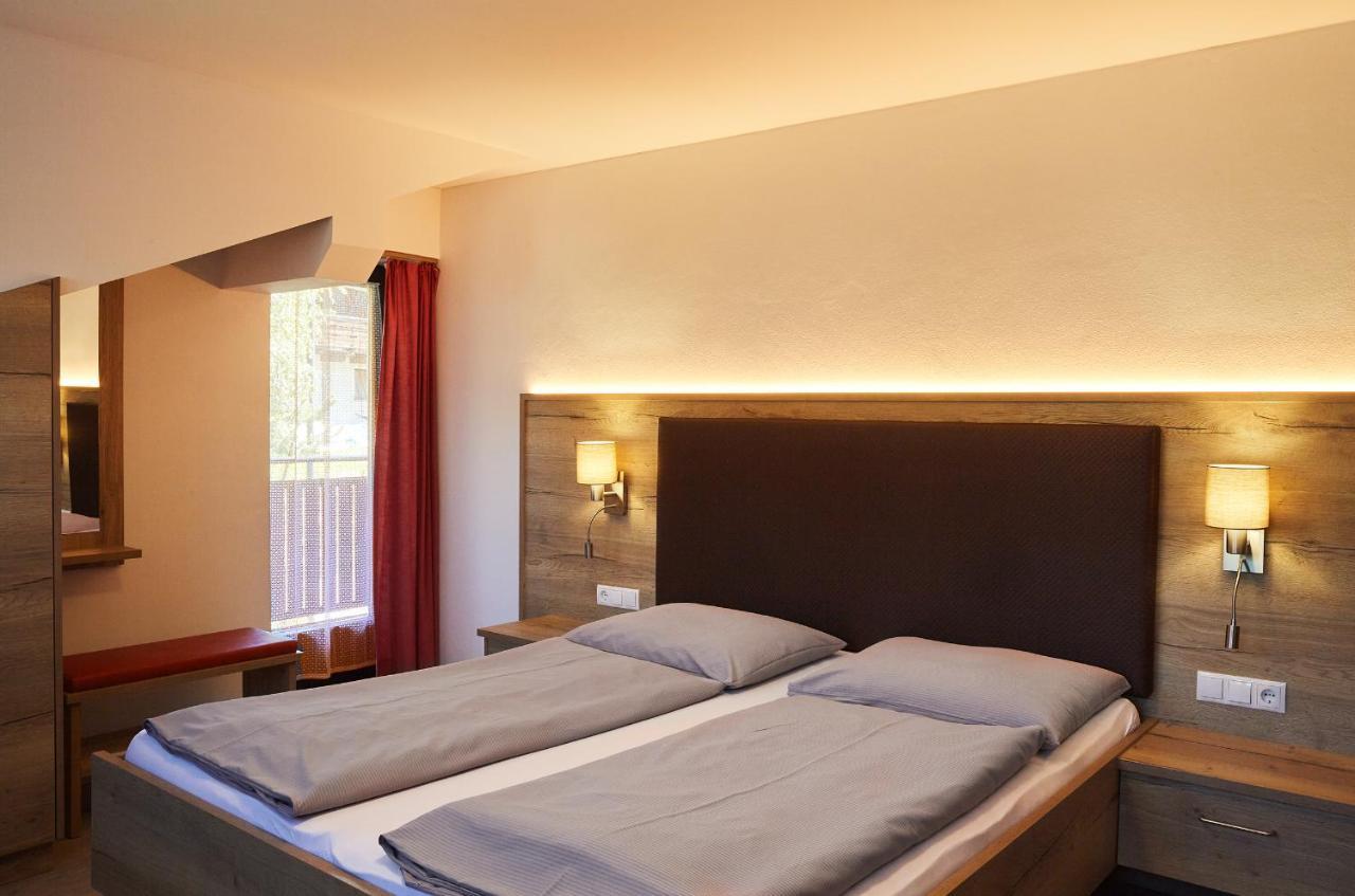 Hotel Sonnenheim Sterzing Buitenkant foto